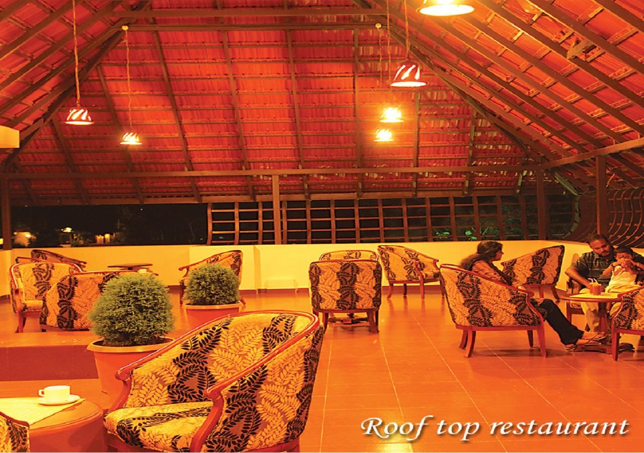 Готель Grand Thekkady Kumily Екстер'єр фото
